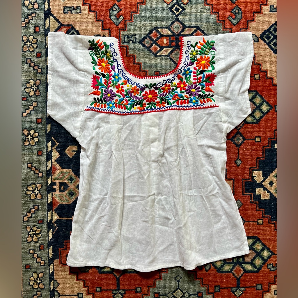 1980’s Vintage Spanish Boho Embroidered Mexican Top Women’s Size Small/Medium